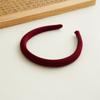 Narrow-edge Hairband with A Retro and Simple Design, Made of Fabric, Suitable for All Occasions and A High-crown Headband Hair Accessory for The Head.