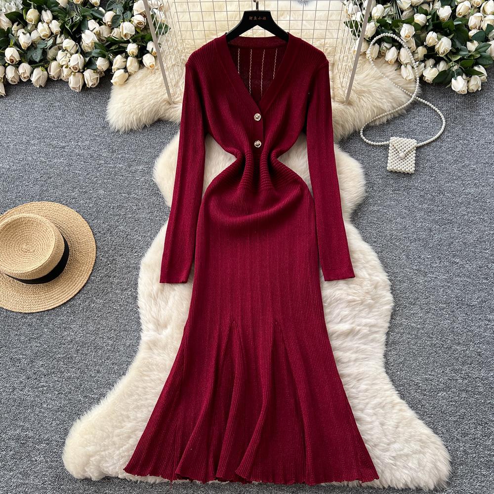 Celebrity niche high-end V-neck two-button long-sleeved waist-closed knitted dress women's autumn inner sweater long dress