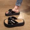 Coole Hausschuhe Damen Sommer Außenmode 2025 neu schön mit Rock Plateau Strandsandalen schwangere Frauen Ein-Wort