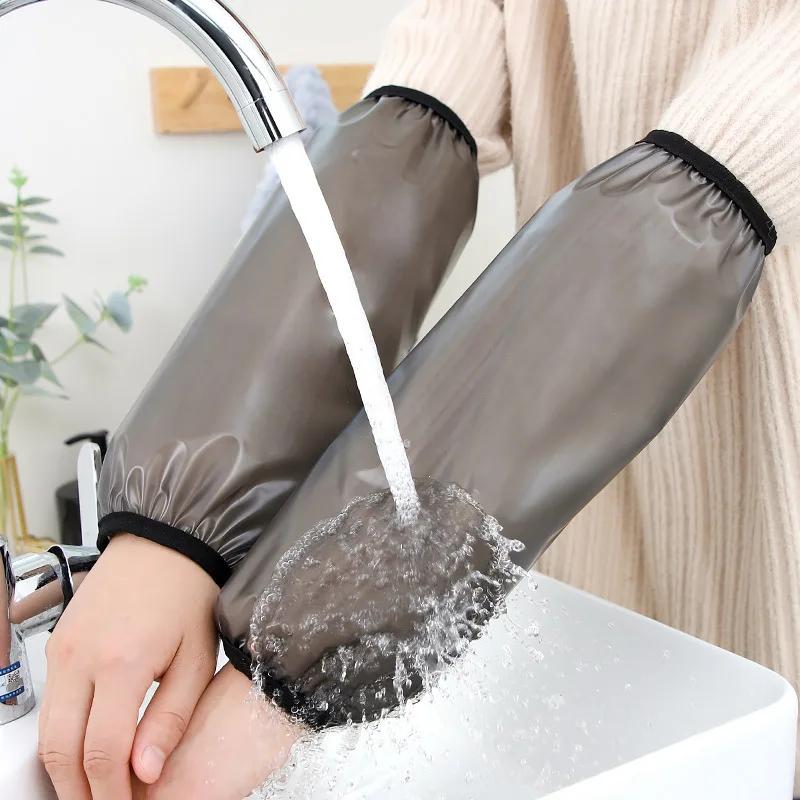 1 Paar wasserdichte Armstulpen PEVA-Ärmel mit elastischen Bündchen 30 cm lang Wiederverwendbare ölbeständige Ärmelschoner zum Kochen und Reinigen