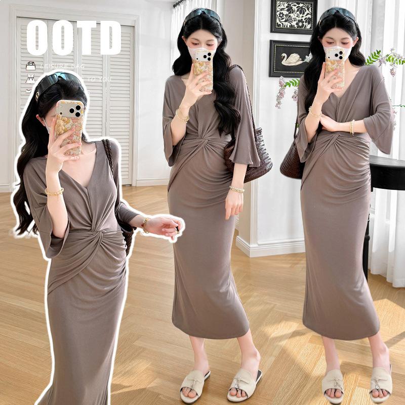

2026 V-Neck Batwing Mid-Sleeve Slimming Maternity Dress with Twisted Waist Design 2XL