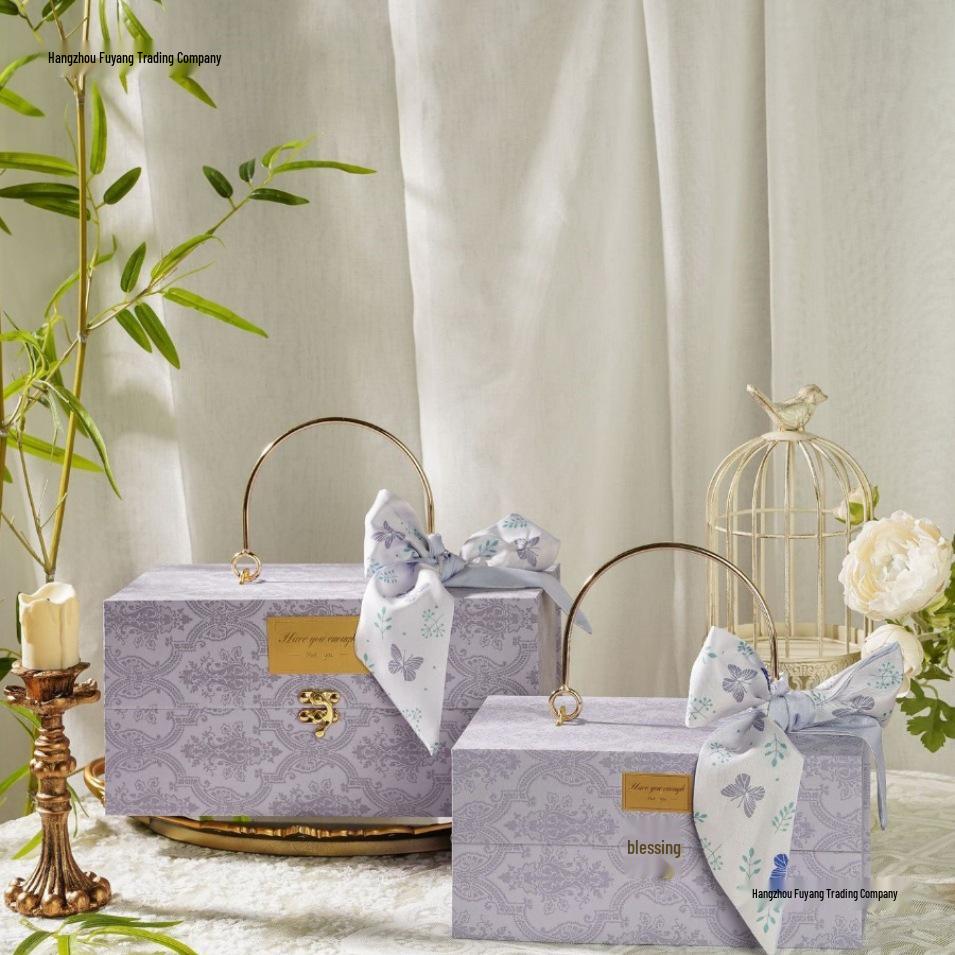 Red Wedding Favor Box with Silk Flower for Bridesmaids and Groomsmen