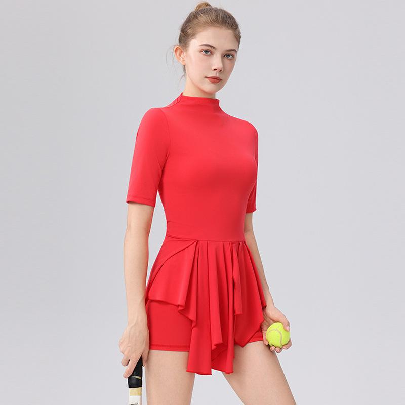 Элегантное теннисное платье с оборками по подолу и встроенными шортами Small