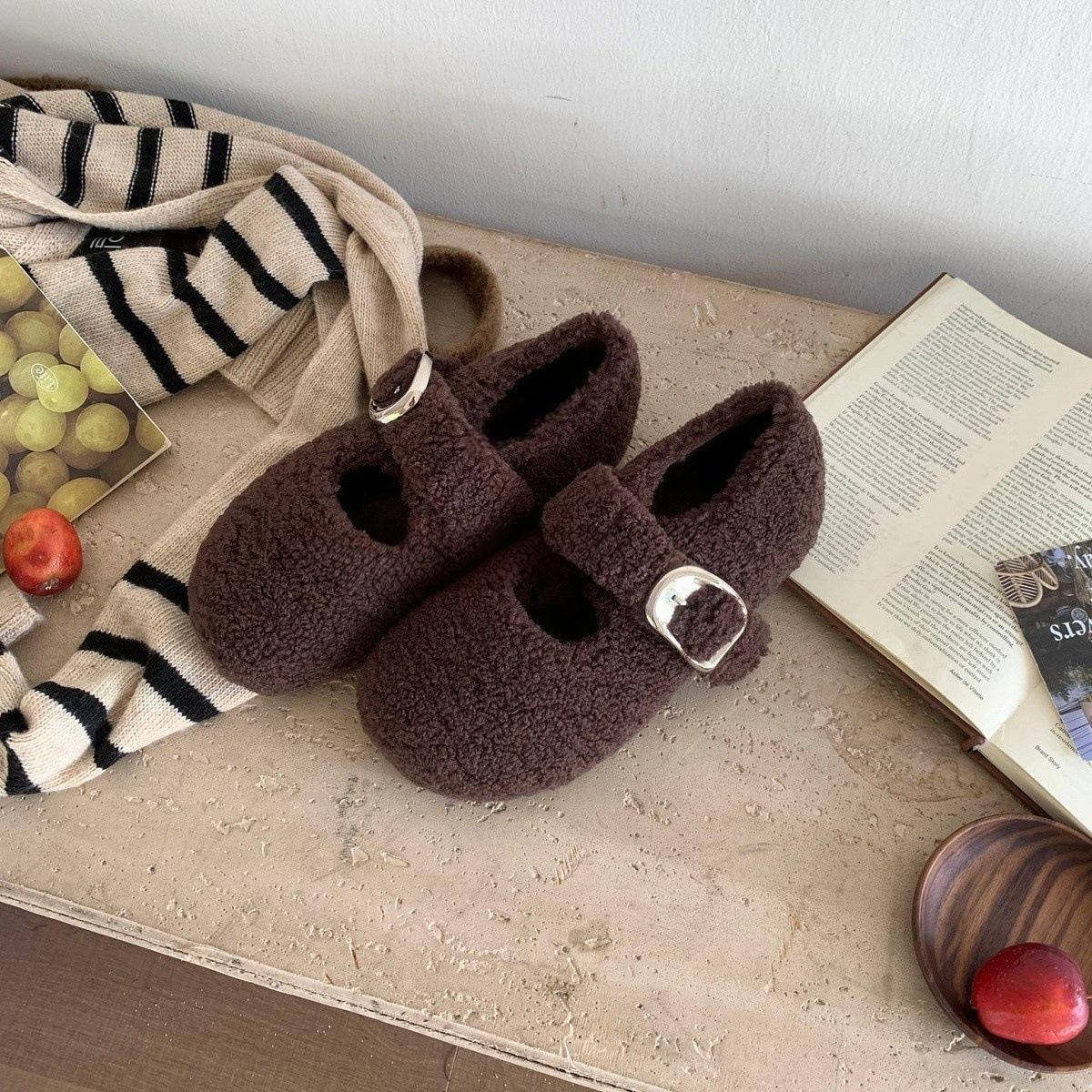 Inner height-increasing Mao Mao shoes 2025 autumn and winter new one-word buckle strap velvet Mary Jane shoes 35