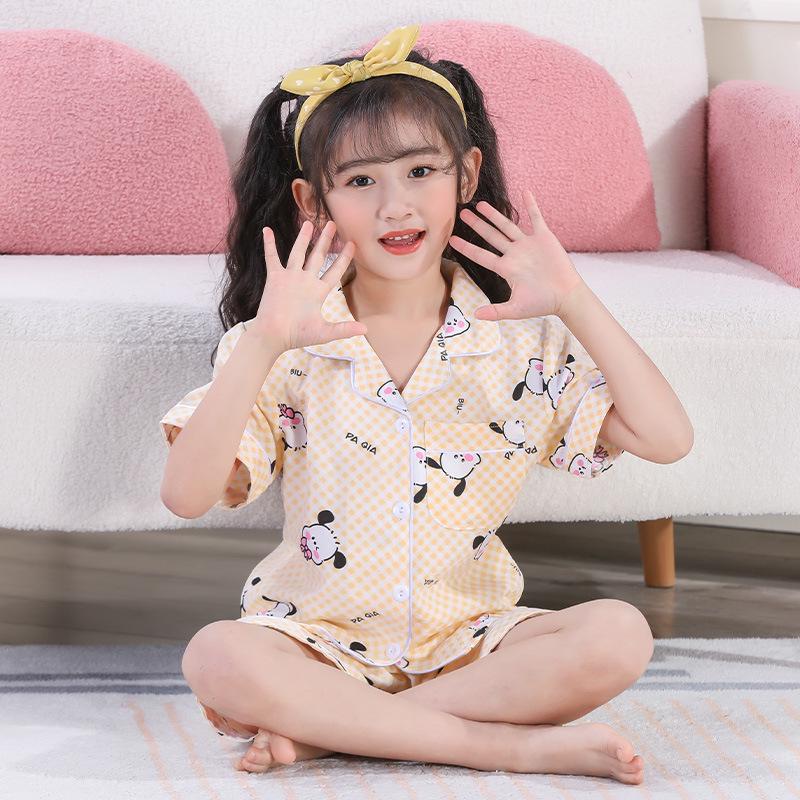 Seturi de pijama de vară din bumbac cu desene animate pentru fete - Topuri cu mânecă scurtă și pantaloni scurți pentru copii de vârstă mijlocie și mare.