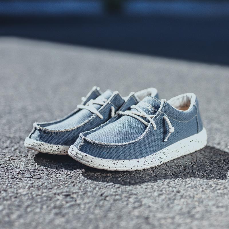 

Fashion New 2025 Men s Summer Denim Sports Canvas Shoes Breathable Moccasins Set with Vulcanized Shoes Men s Sneaker Shoes Large Size 48 синий