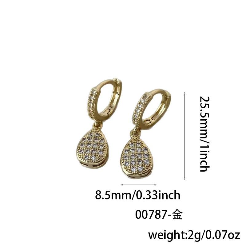 Hot-selling Minimalist Micro-paved Zircon Earrings, Teardrop-shaped Earrings, Elegant and Sophisticated Earrings.