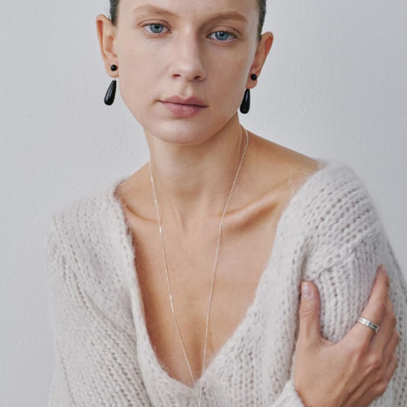 etrive Onyx Tear Necklace