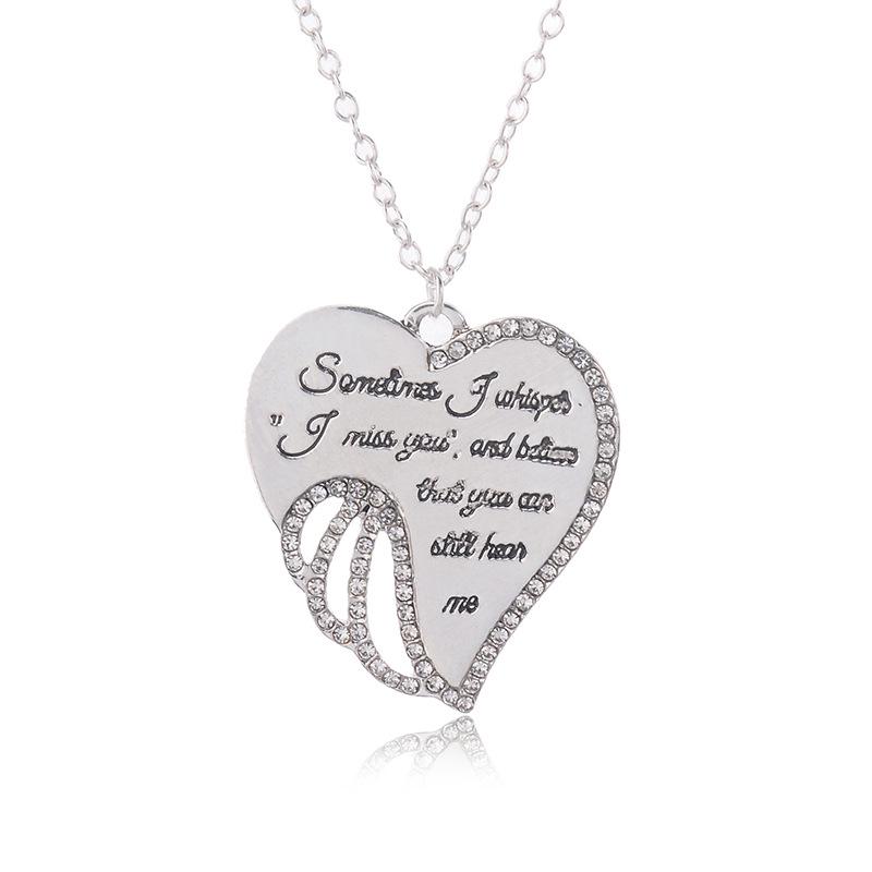 European American Crystal Rhinestone Heart-Shaped Love Necklace