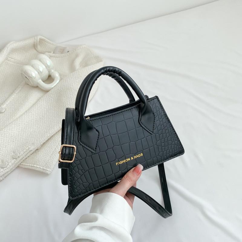 Stylish Women's Handbag Trendy Summer 2023 Casual Commuter Shoulder Bag Pu Leather
