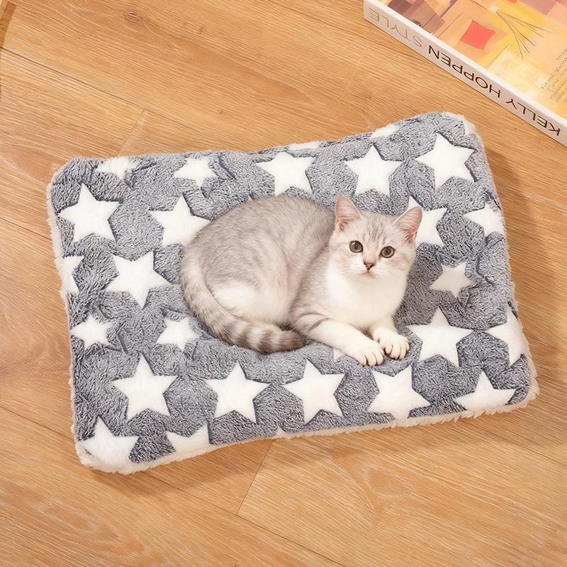Thickened Winter Pet Blanket and Nest for Cats and Dogs