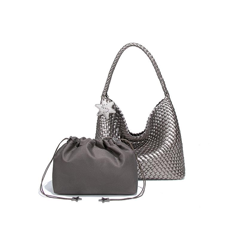 Large-capacity Mother Tote Bag Hand-woven Bag Commuting Armpit Shoulder Bag Simple Fashion Handbag