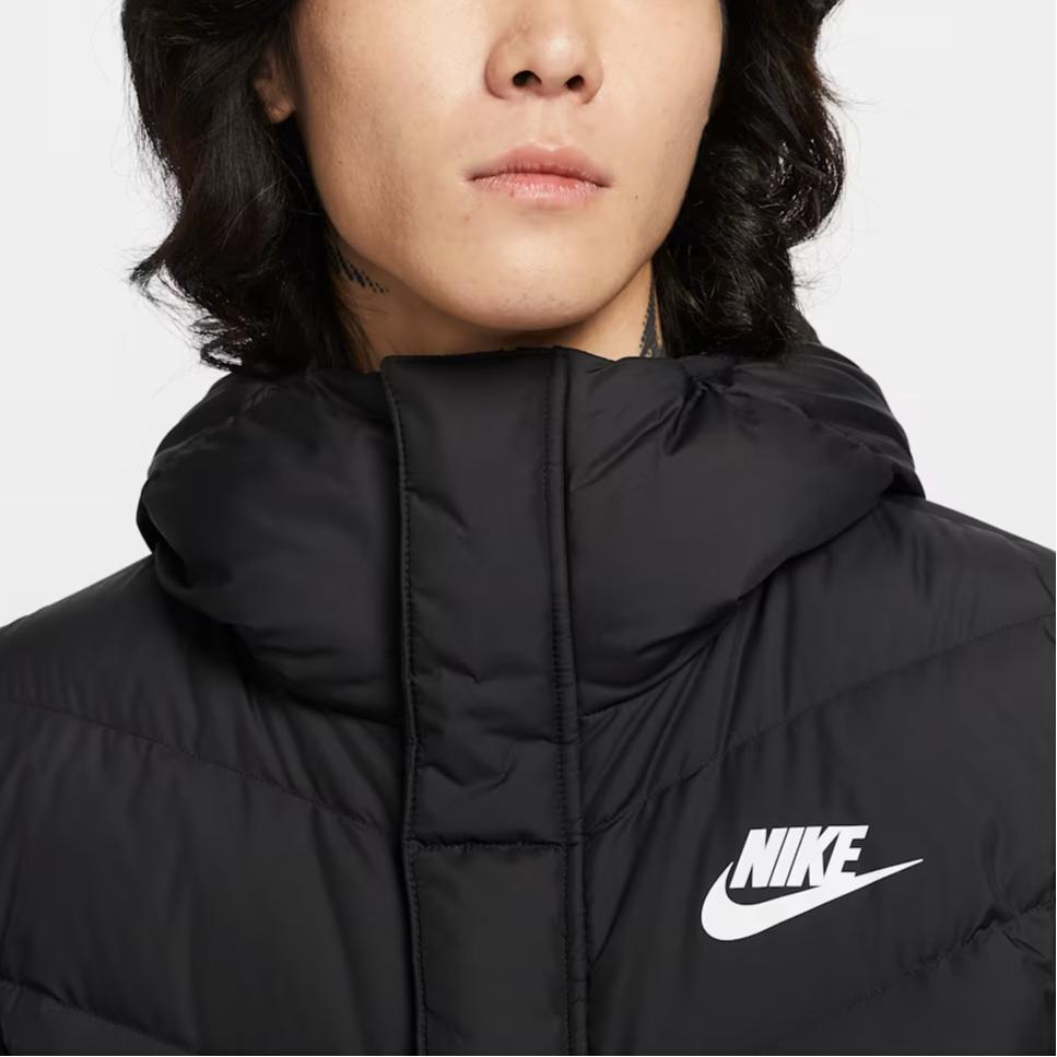 Nike Giacca con cappuccio imbottita in piuma Windrunner Nera Uomo IB2963-010