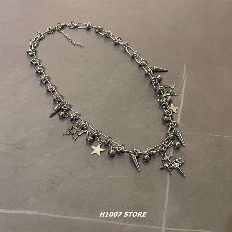 

Cold Wind Silver Butterfly Female Clavicle Chain Titanium Steel Beaded Silver Butterfly Beaded Necklace