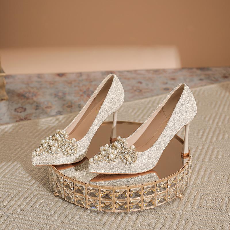 Wedding dress thin heels wedding shoes women are not tired feet waterproof table small man thick-soled high heels pearl rhinestone single shoes