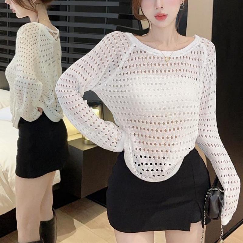 Backless design round neck grid hollow thin long-sleeved knitted sweater women's spring and summer simple and thin sunscreen top