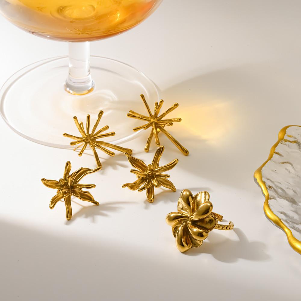 Minimalist Titanium Flower Earrings With 18k Gold Finish For Women