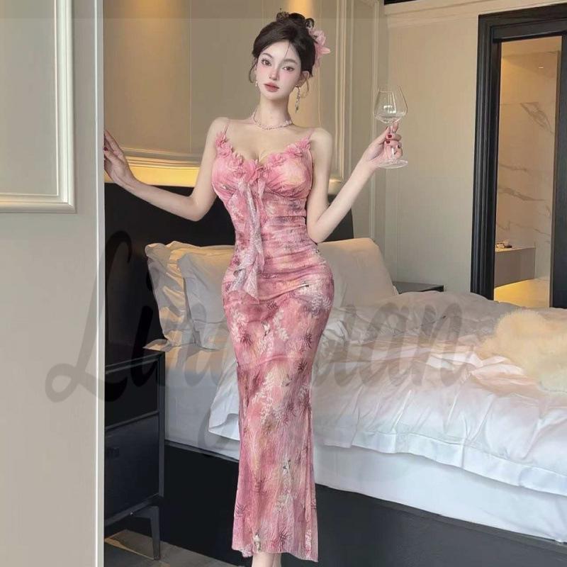 Elegant Slim-Fit V-Neck Mesh Print Camisole Dress