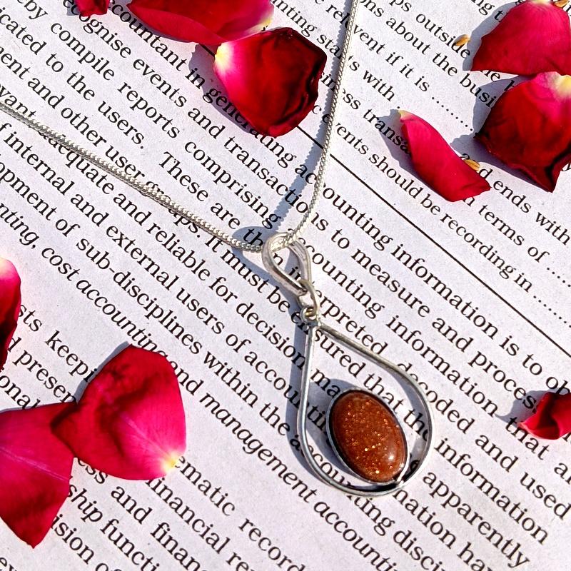 

Women s Sunstone Gemstone 925 Sterling Silver Plated Pendant коричневый