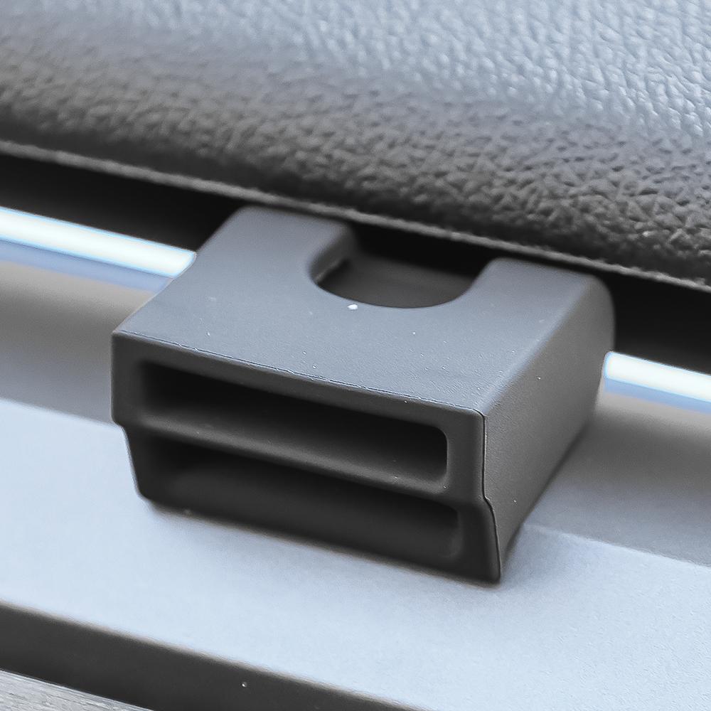 Dedicated Car Air Vent Aromatherapy Clip Holder Bracket Converter Head Suitable for Tesla Model 3/Y Auto Interior Accessories