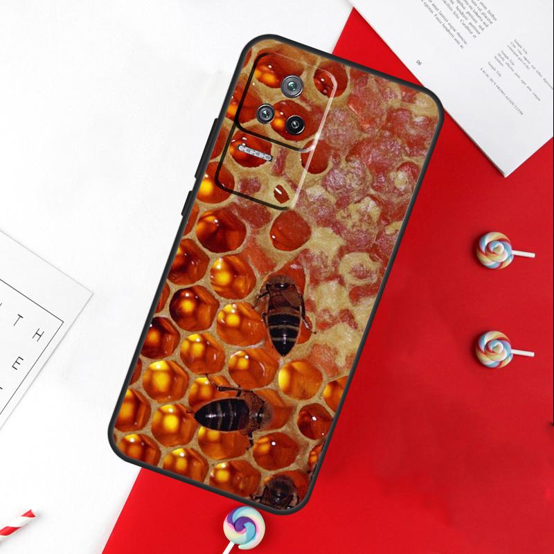 Golden Honeycomb Honey Bee Cover For Xiaomi 11T 12T 13T 14T Pro 13 14 15 Ultra POCO X7 Pro X3 X5 X6 F5 F6 M6 Pro Case