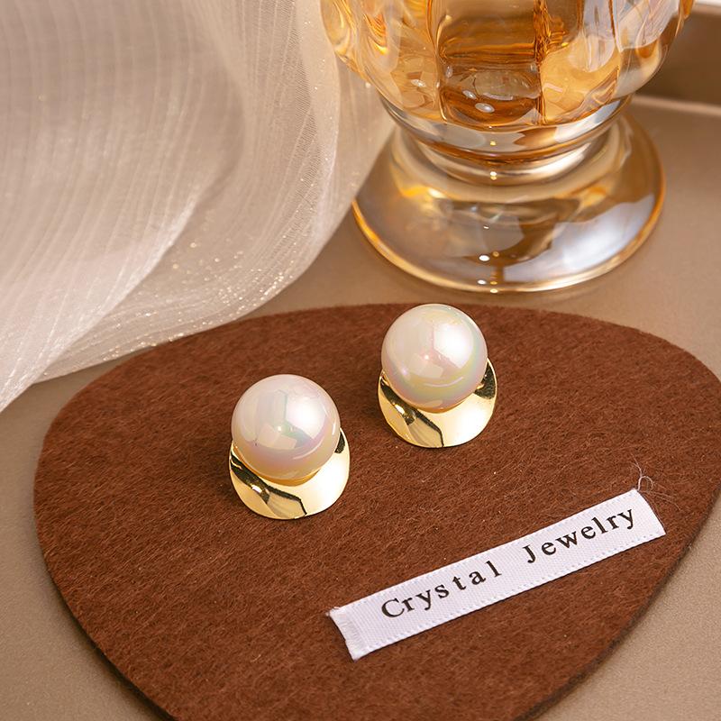 

Korean Imitation Pearl Dangle Earrings for Women Vintage Elegant Gold Color Temperament Earrings Wedding Zircon Party Gifts