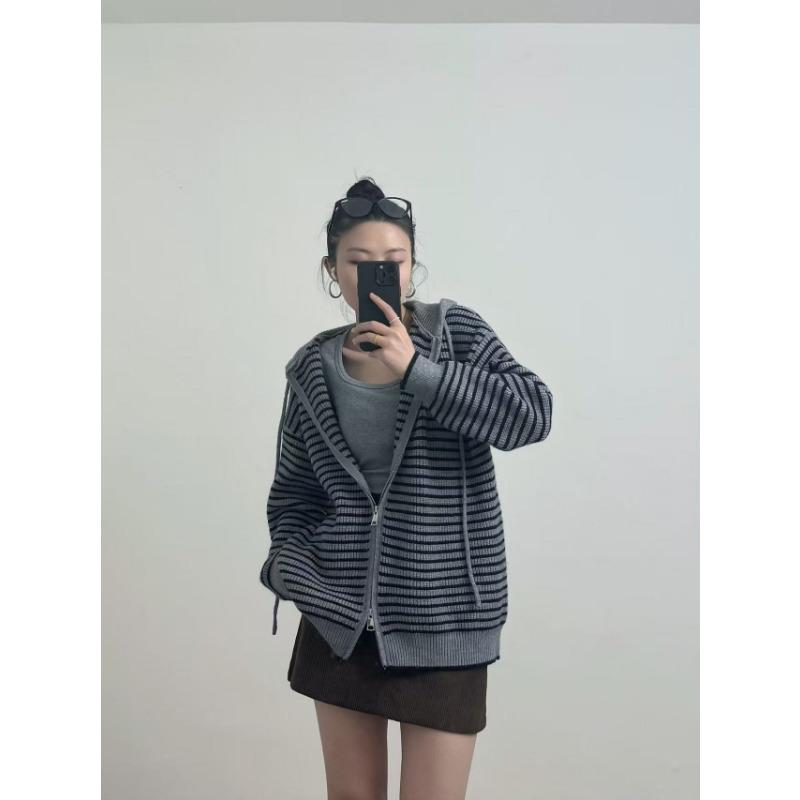Lazy wind striped hooded sweater jacket women's autumn and winter new loose casual zipper knitted cardigan
