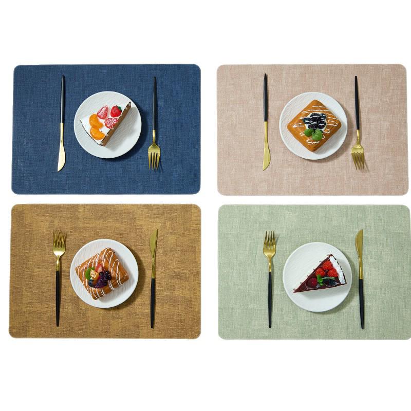Tappetino da Tavola Bicolore Stile Nordico in Ecopelle – Isolamento Termico e Impermeabile, Quadrato, Disponibile
