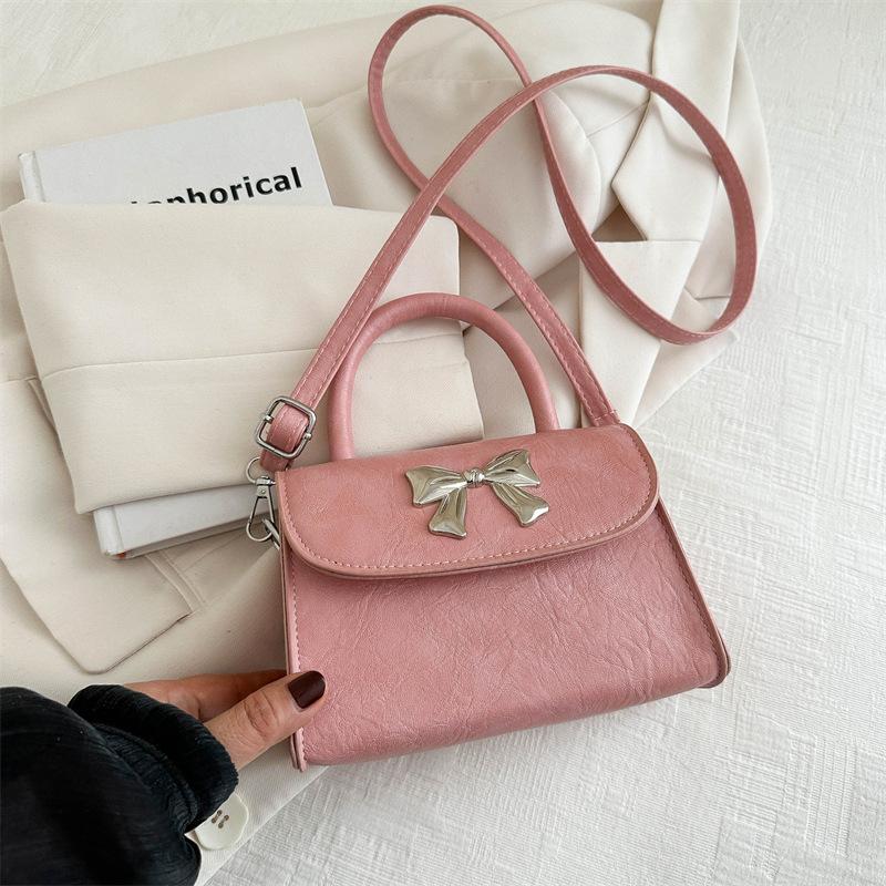 Simple and Fashionable Small Square Bag for Women's Popular Handbag for Women's Spring New Fashion Retro Shoulder Bag