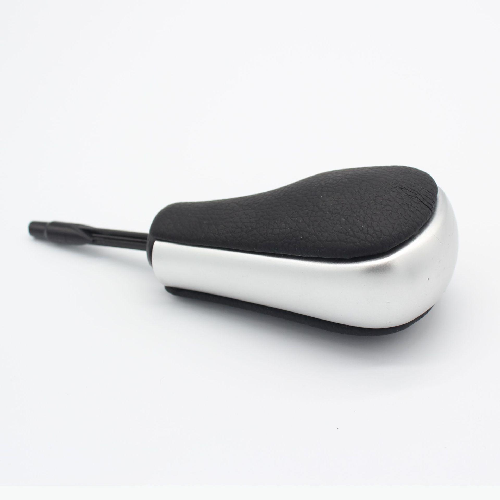 

High-Quality ABS Automatic Shift Knob for BMW E81-E92 Silver Short Rod