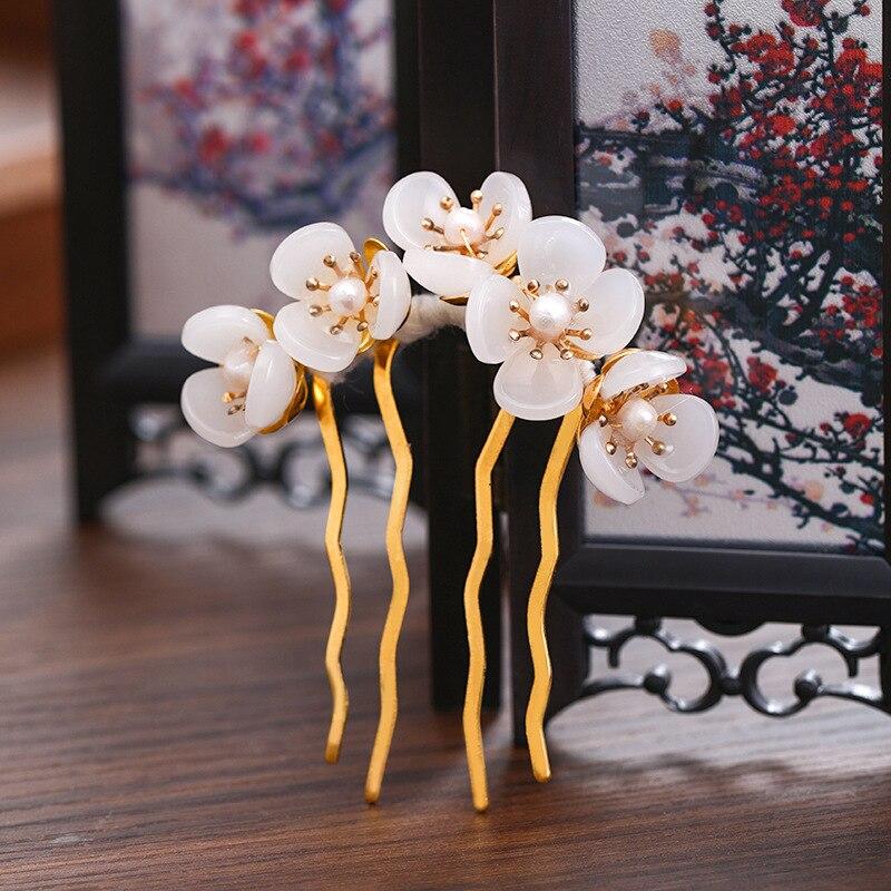 White Hair Claw Vintage Style Handmade Wrapped Flower Beads Delicate Headdress