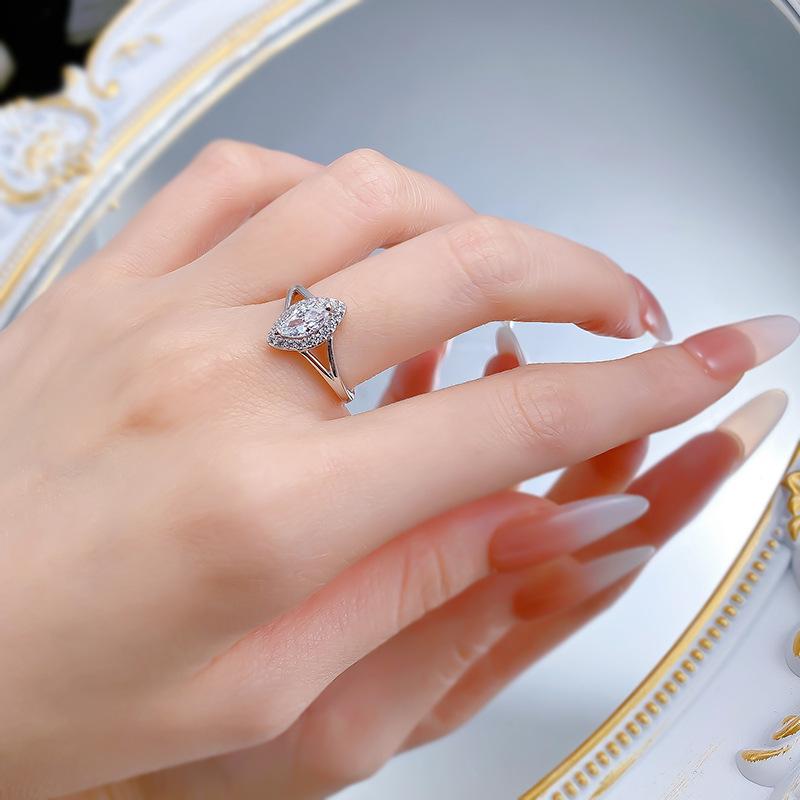 New S925 Silver 4 * 8mm Horse Eye Surround with High-end Fashion Ring for Women's Niche Light Luxury Wedding Jewelry