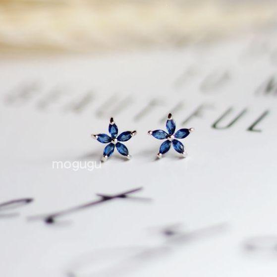 Sterling Silver Blue Zircon Flower Stud Earrings for Women - Fashionably Simple and Versatile. 925 Sterling Silver
