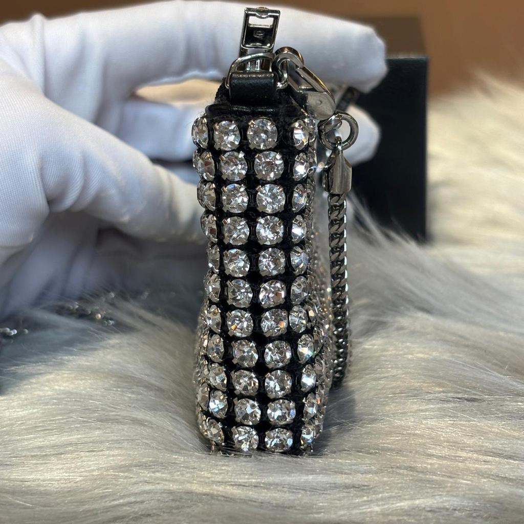 [Pre-Owned] Wangloc Chain Detachable Rhinestone Shoulder Crossbody Bag - Excellent #BAD1JK
