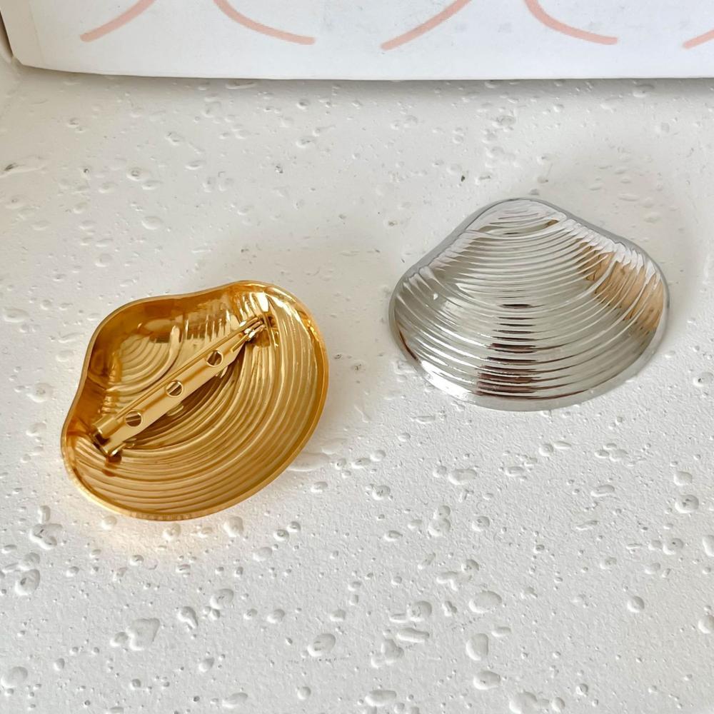 Stainless Steel Shell Brooch for Women Fashion Geometric Metal 18K Gold Color Brooch Pin Clothes Accessories Waterproof Jewelry
