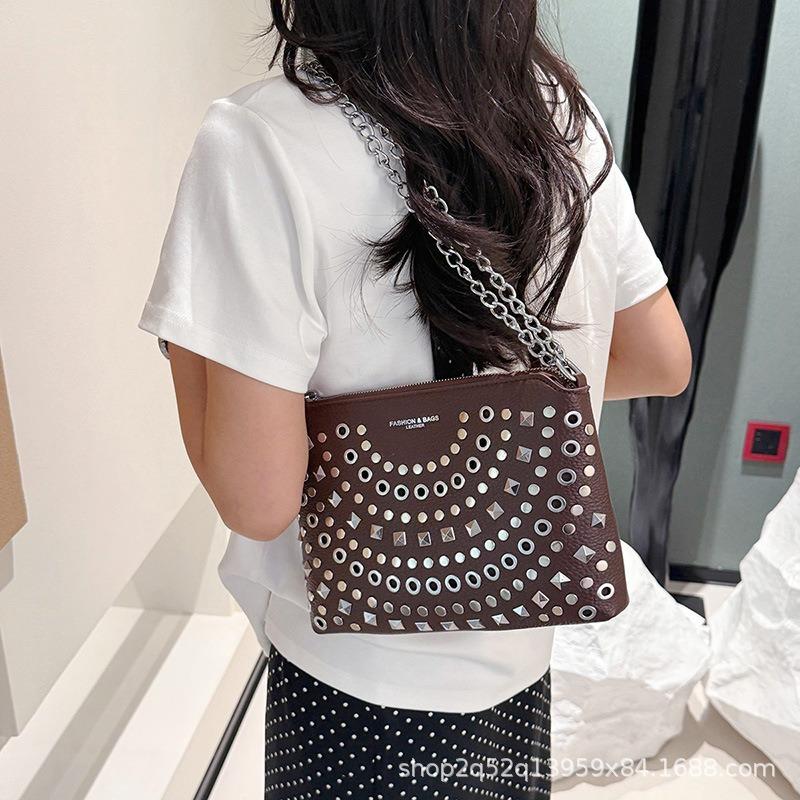 New Underarm Bag Fashion Commuter Retro Women's Bag Versatile Rivet Handbag One Shoulder Crossbody Bag Bag Women