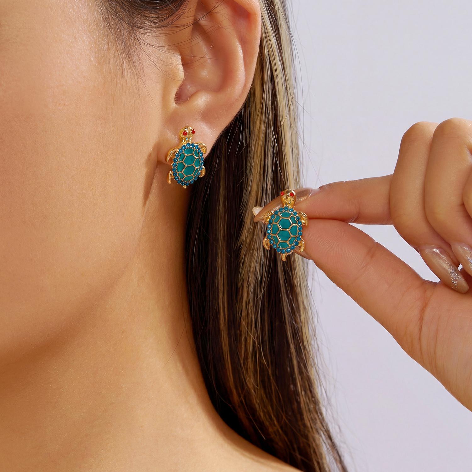 

Fashion Blue Enamel Rhinestone Turtle Stud Earrings for Women Cute Small Animal Earrings Summer Beach Party Jewelry Gifts