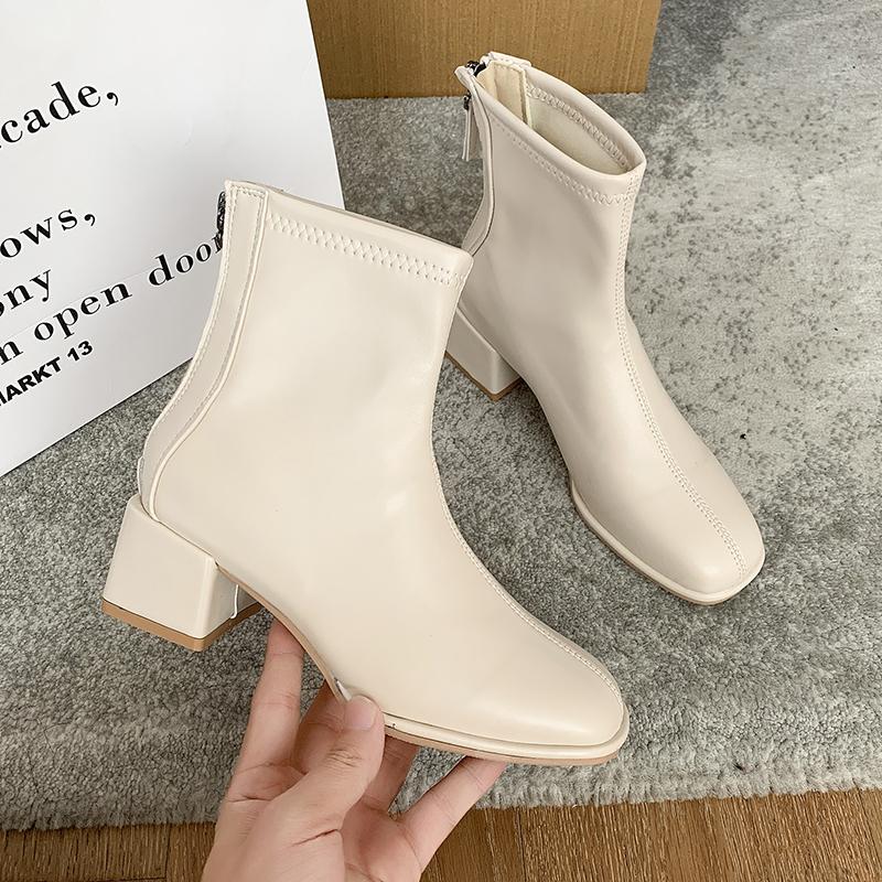 Fashion 2024 Winter Mid-well Boots Women's British Style Heightening Thin and Thin Leather Surface Temperament Professional Short Boots