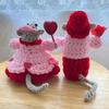 1 Pair Crocheted Mouse Couple Handmade Crochet Mice Ornaments Valentine's Day Decor Mice Doll for Desk Mantel Bedside Table