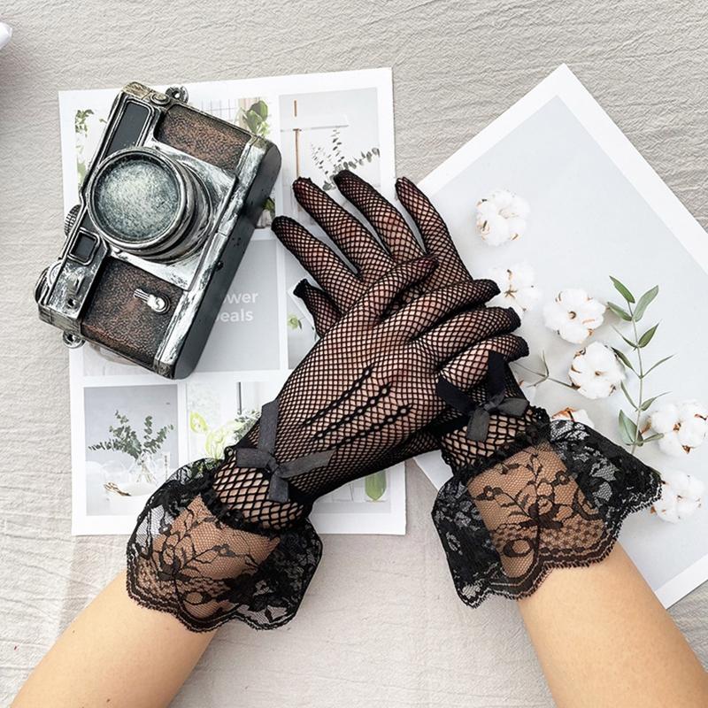 Elegant Women Ultra-Thin Summer Driving Cycling White Black Sunscreen Gloves Female Anti-UV Elasticity Lace Mesh Gloves