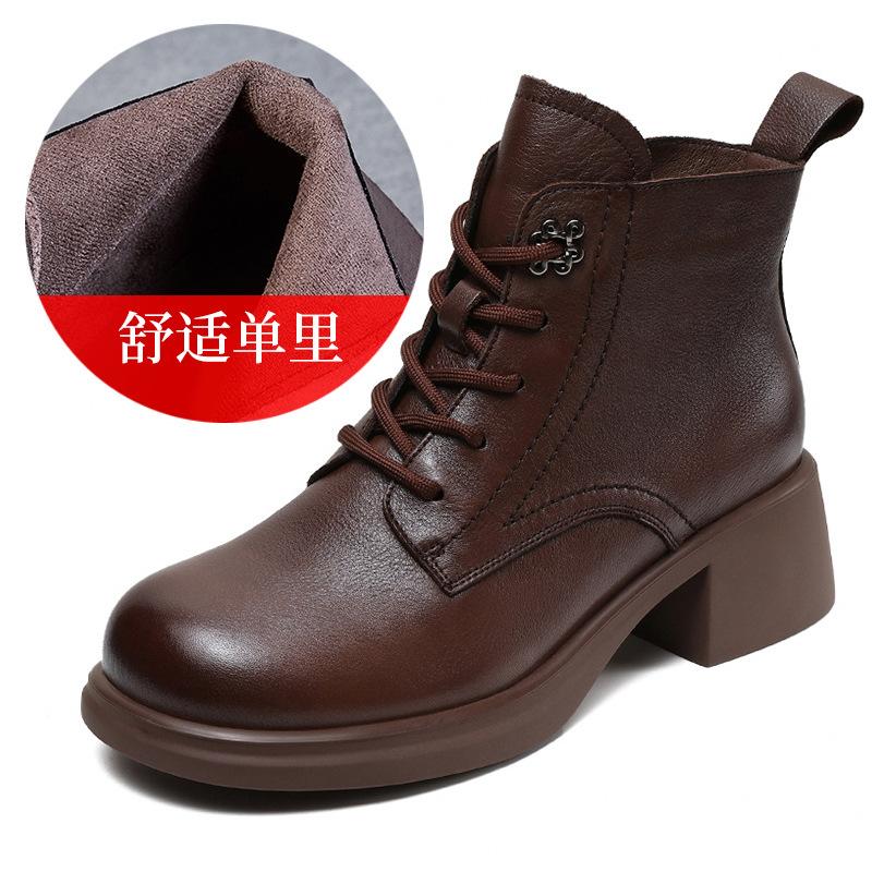 Pantofi de damă din piele cu toc gros, botine scurte, cizme Martin de damă, noi toamnă și iarnă, britanici, piele moale, prezentare de modă, picioare, botine mici