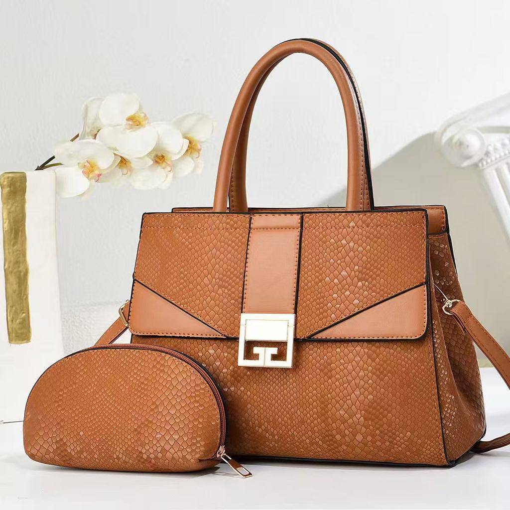 Retro Large Capacity Single Shoulder Bag With Zipper Closure Suitable For Business Commute