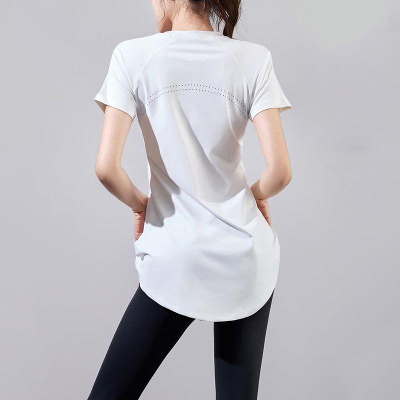 

Свободная футболка с коротким рукавом для йоги больших размеров, женская, летняя, прикрывающая бедра, скрывающая живот, для фитнеса, бега, йоги, тренировок Clouds White S