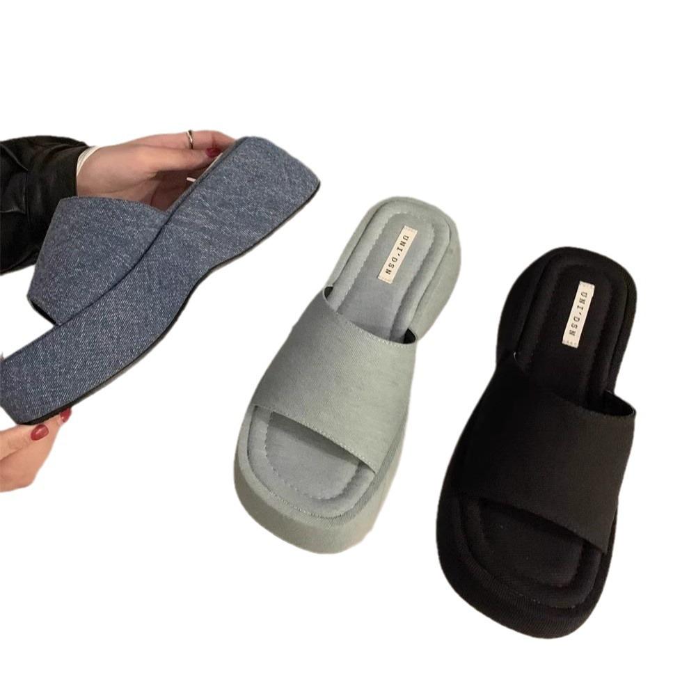 Platform slippers women's summer wear new Internet celebrity super fire cool slippers women's high heels beach shoes drag