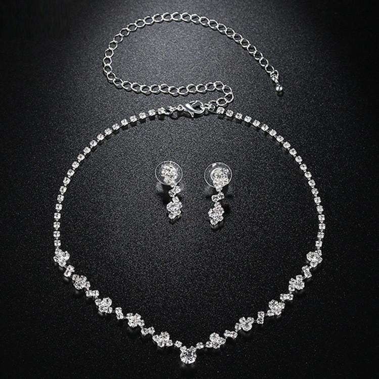 Fashion Jewelry Set With Dazzling Water Diamond For Brides And Women