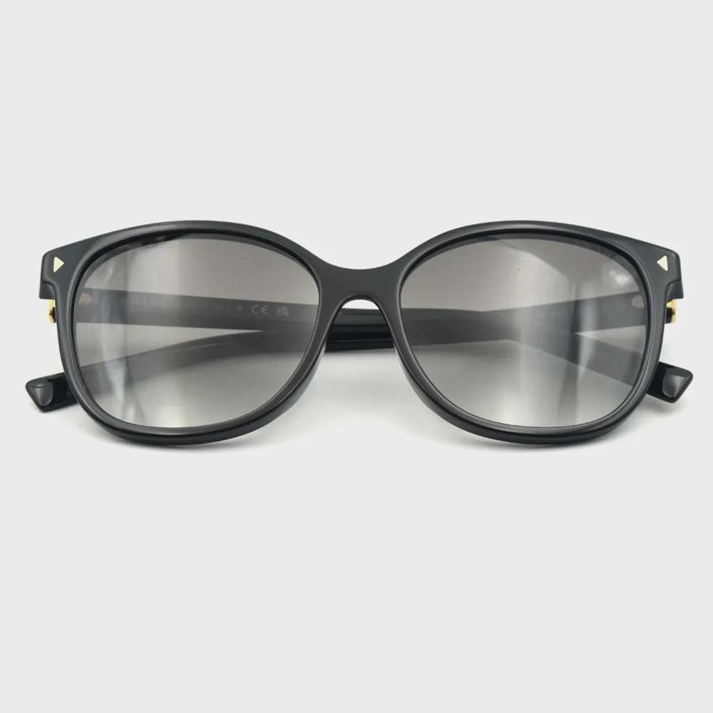 Prada Sunglasses SPR22Z-F