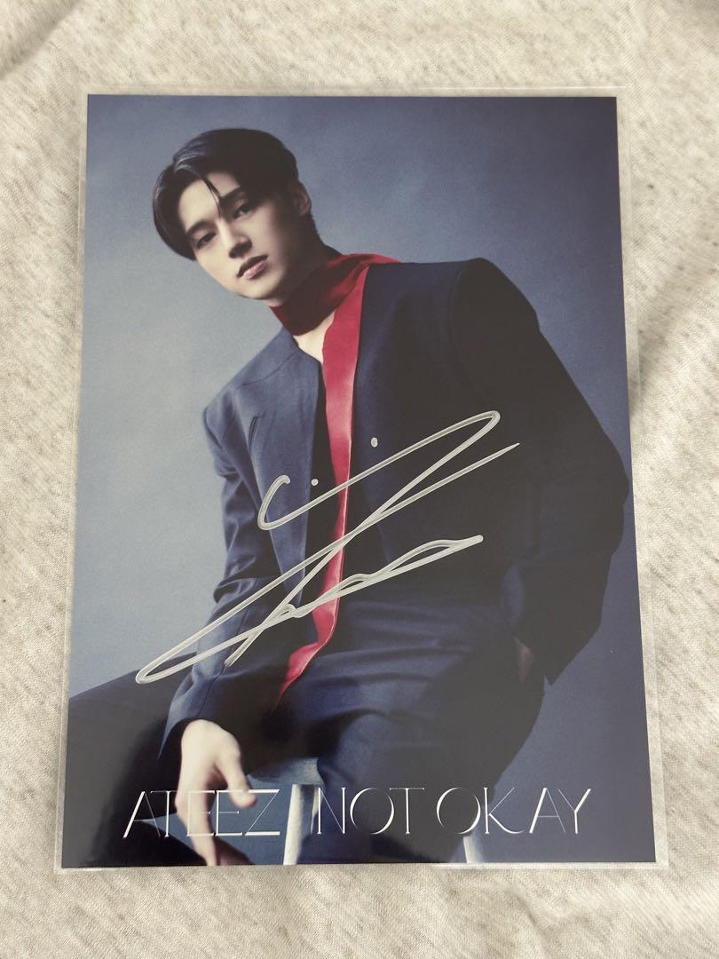 

[USED] ATEEZ Wooyoung s autograph
