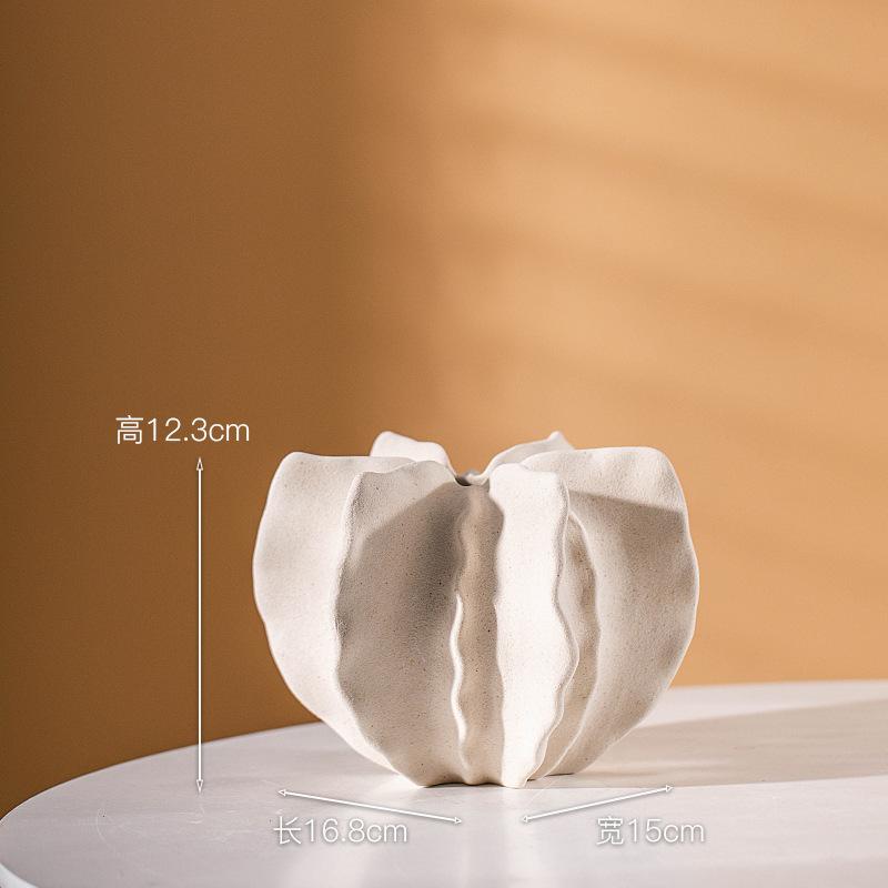 Ceramic Vase Nordic Art Beige Matte Container Flower Pampas Grass Living Room Tabletop Hydroponic Petal Handicraft Flower Vase