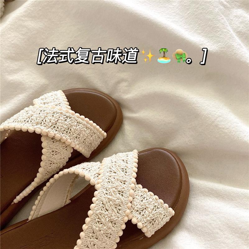 Bohemian island wind~! French gentle ins thick-soled slippers women wear non-slip beach slippers in summer