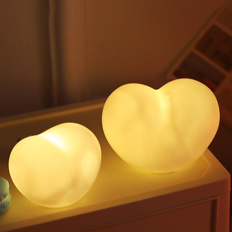 1 stk Søt Hjerte Nattlys Vinyl LED Sovelampe Nattbordslampe Touch Barnerom Nattlys For Barnerom Gratulerer med dagen Gave